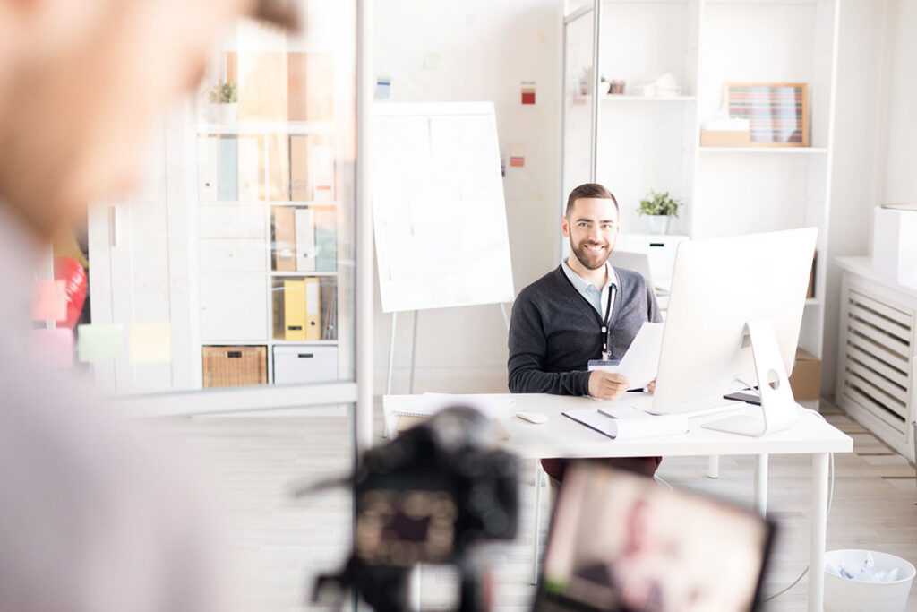 Videos de formacion para empleados beneficios y mejores practicas